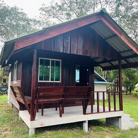 Rasta House,,Koh Phayam Hotel Bagian luar foto