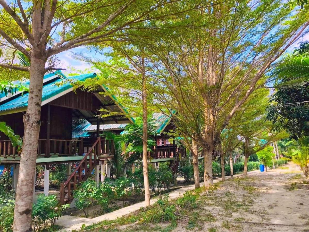 Rasta House,,Koh Phayam Hotel Bagian luar foto
