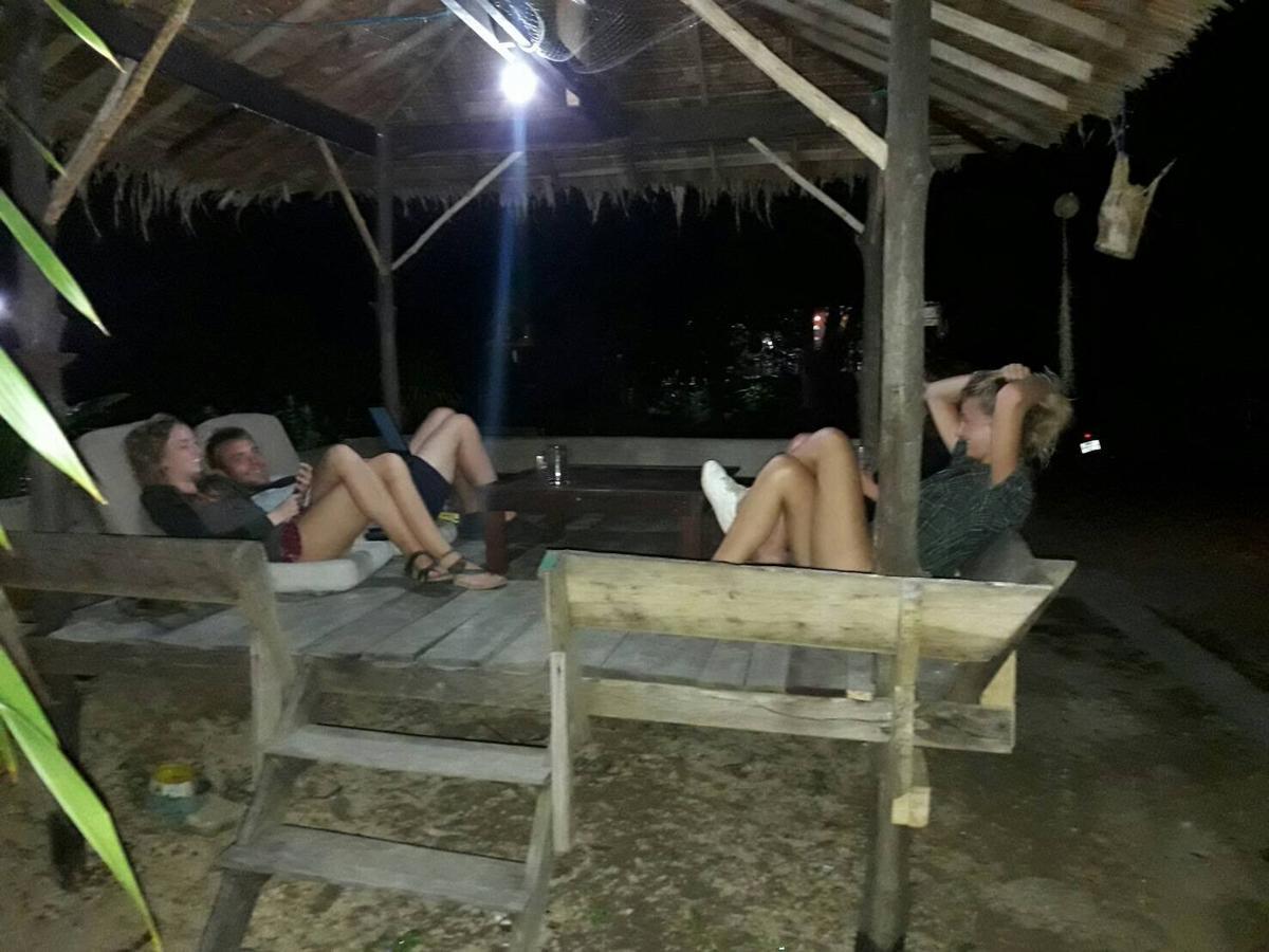 Rasta House,,Koh Phayam Hotel Bagian luar foto
