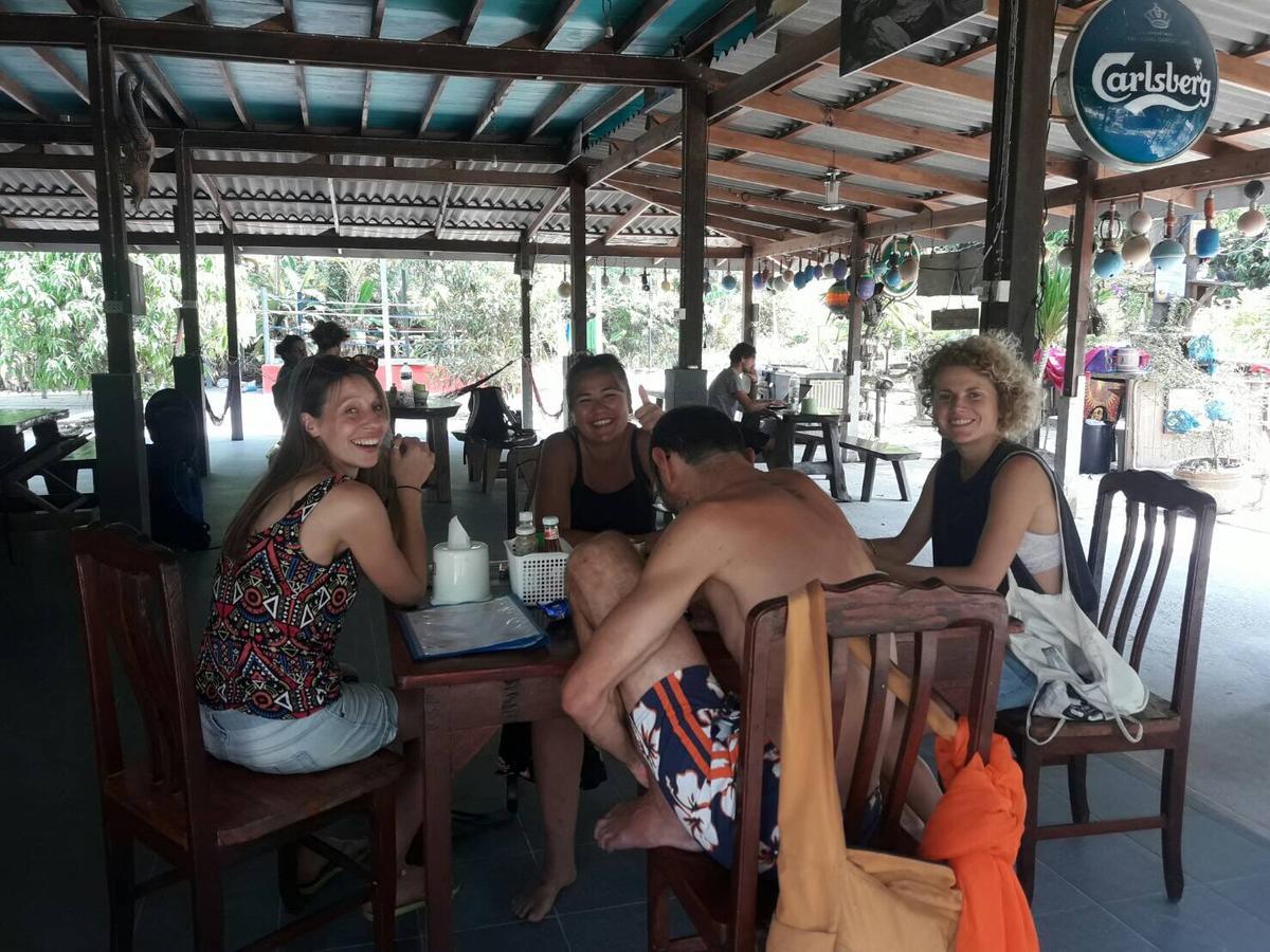 Rasta House,,Koh Phayam Hotel Bagian luar foto